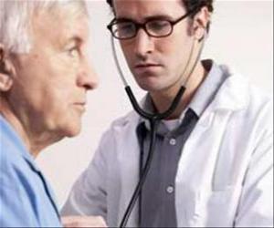 пазл Медицинские или врач со стетоскопом, подготовленные для выслушивания пациента
